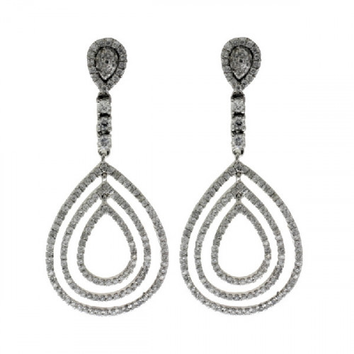 Earrings gold and diamonds