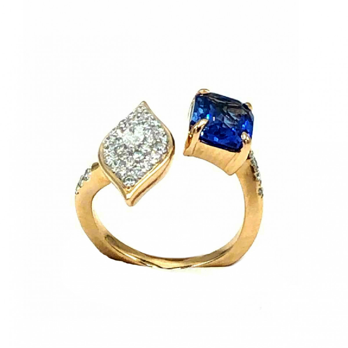 Ring 18 Kt Rose Gold Diamonds Sapphire