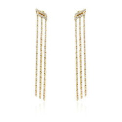 Earrings gold and diamonds