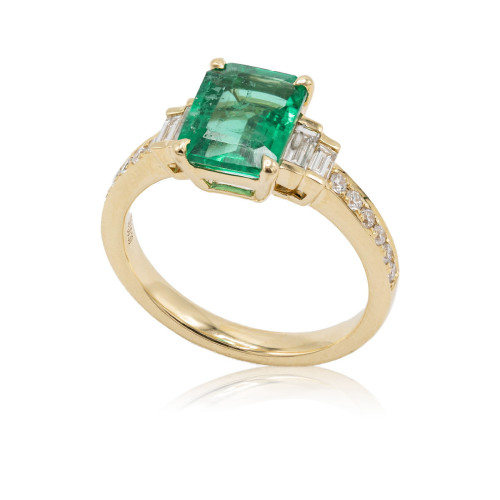 Anillo Kira