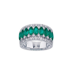 Emerald ring